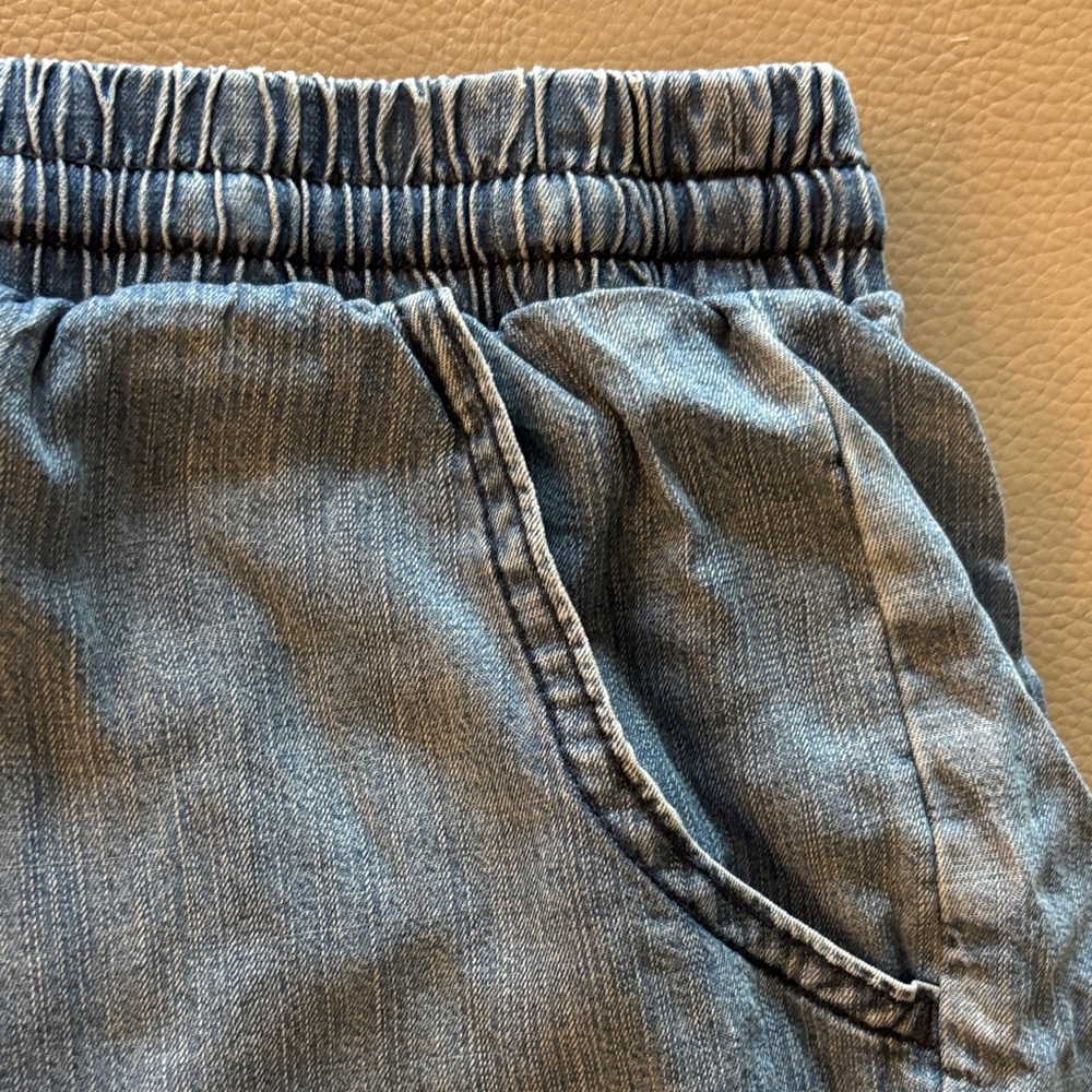 Universal Thread Shorts - image 2